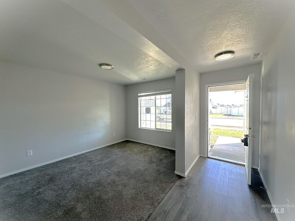 Photo of 17581 N Onaway Ave, Nampa, ID 83687 (MLS # 98978494)