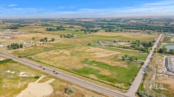 1627 UNION LN, EMMETT, ID 83617 - Image a4d7cda0c1aafd2bd00ab87fd5f56beb/3239826880
