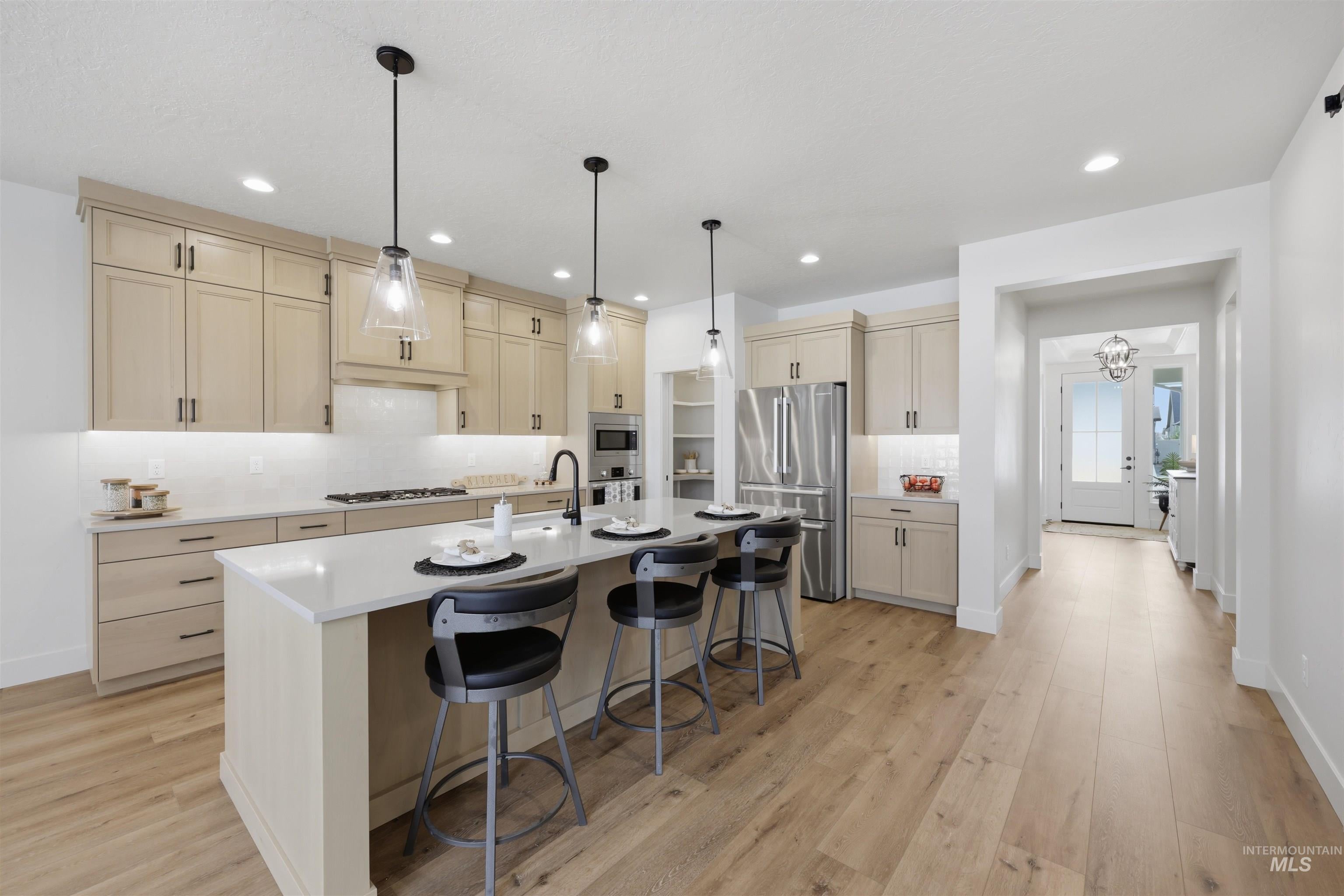 9395 S Egg Harbor