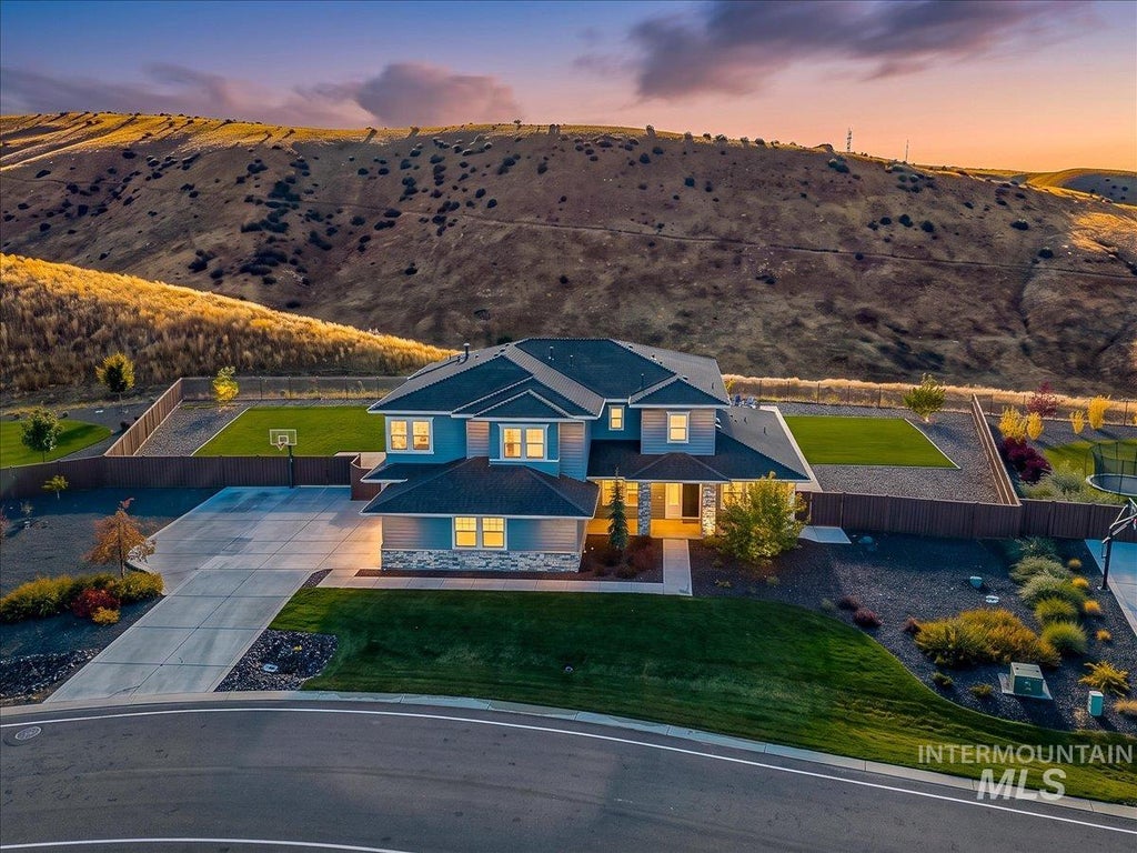 Photo of 11383 N. 11th Way, Boise, ID 83714 (MLS # 99003397)