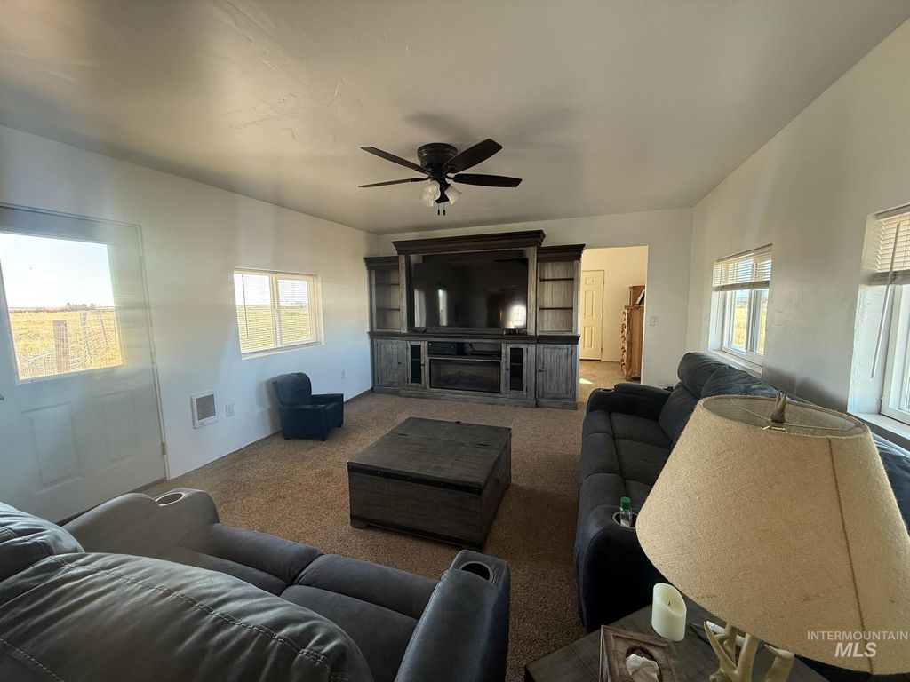 Photo of 170 W Horseshoe Lp, Fairfield, ID 83327 (MLS # 98974000)