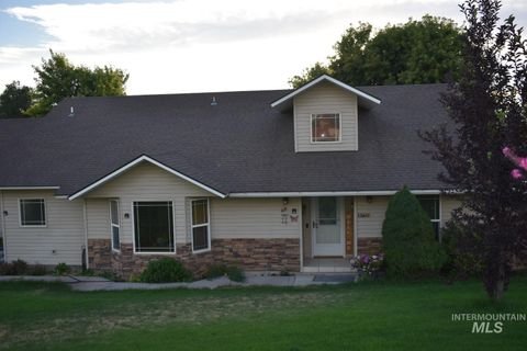 Photo of 150 150 Jerome St, Wendell, Id, 83355 St, Wendell, ID 83355 (MLS # 98955393)