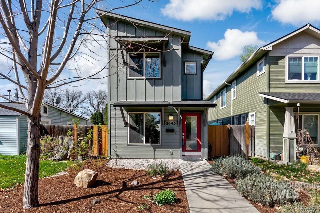 Photo of 2045 S Gourley St, Boise, ID 83705 (MLS # 98979846)