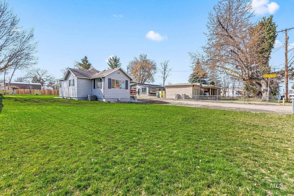 Photo of 4723 W Morris Hill Rd, Boise, ID 83706 (MLS # 98977702)