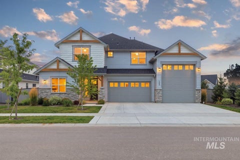 Photo of 125 S Eagles Roost Way, Eagle, ID 83616 (MLS # 98982025)