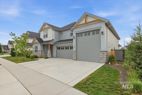 Photo of 125 S Eagles Roost Way, Eagle, ID 83616 (MLS # 98982025)