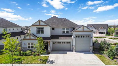 Photo of 125 S Eagles Roost Way, Eagle, ID 83616 (MLS # 98982025)