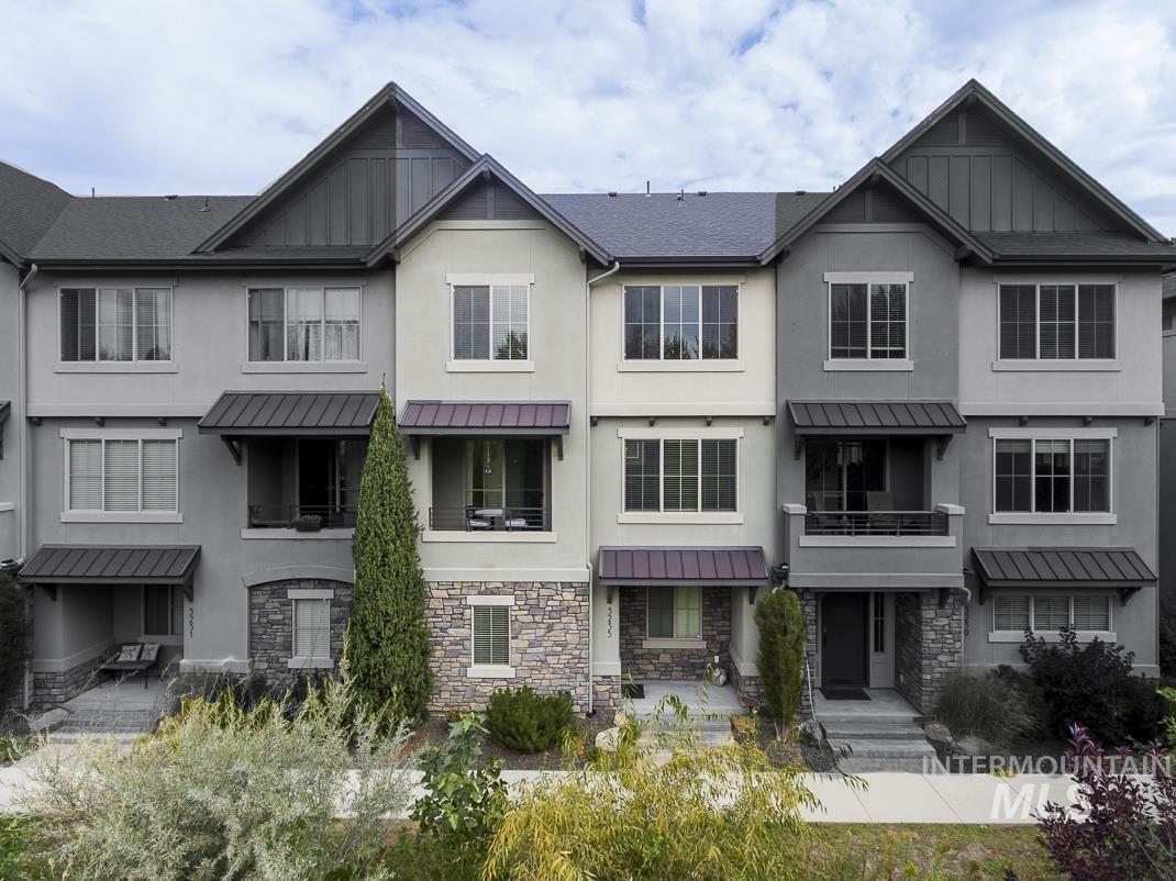 3235 E. Front Runner Lane