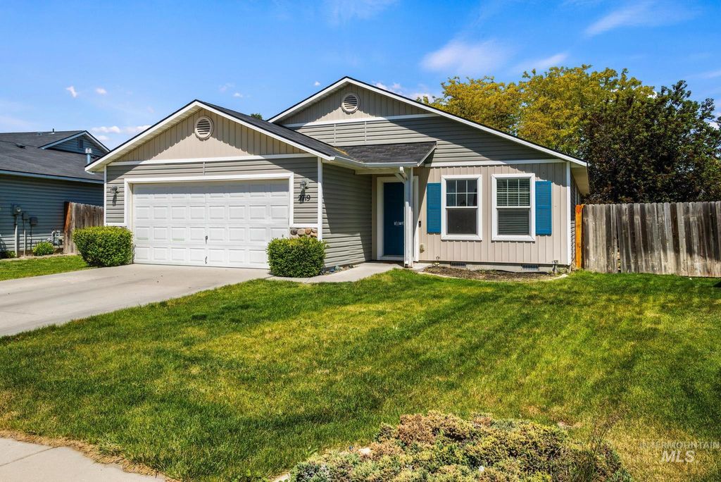 Photo of 2719 Rowland Ct, Nampa, ID 83607 (MLS # 98987855)