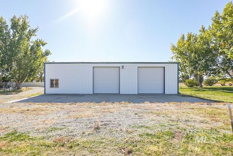 Photo of 2603 Lower Bluff Road, Emmett, ID 83617 (MLS # 98965670)