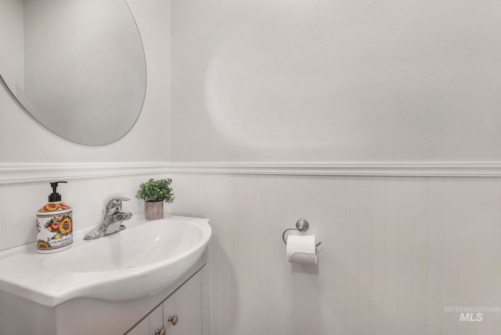 Photo of 2251 E 1775 S, Gooding, ID 83330 (MLS # 98970437)