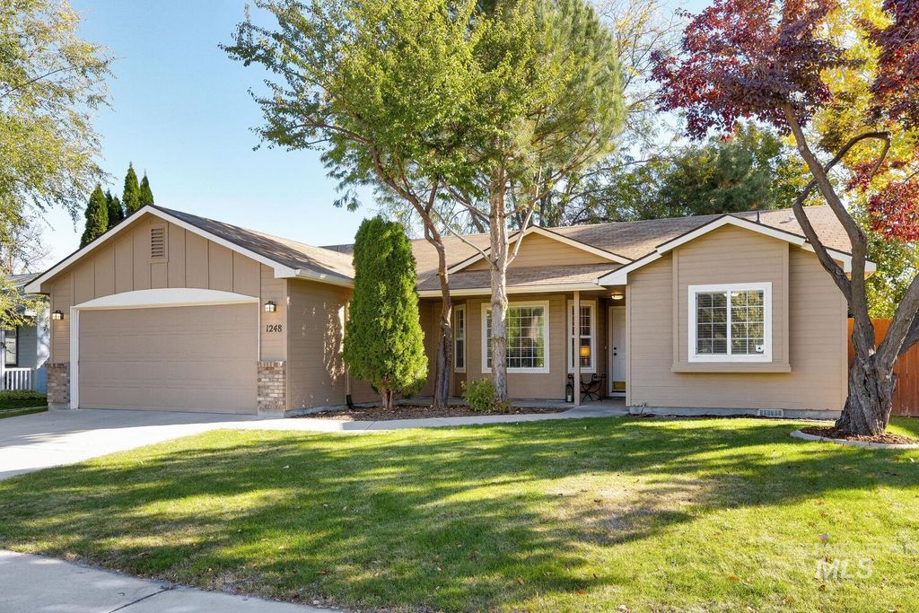 Photo of 1248 N Black Wolf Ave, Kuna, ID 83634 (MLS # 98965501)