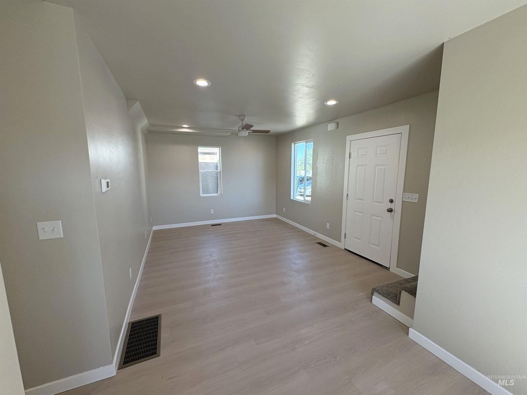 Photo of 513 W Avenue B, Jerome, ID 83338 (MLS # 98990585)