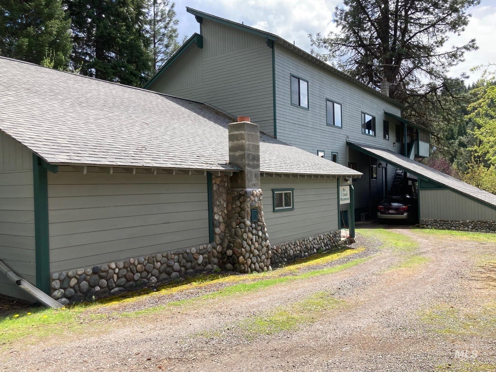 Photo of 266 Falcon Ridge Rd, Kooskia, ID 83539 (MLS # 98987552)