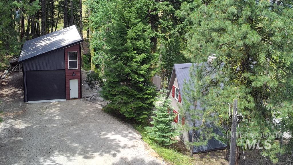 Photo of 32 Duffy's Lane, Cascade, ID 83611 (MLS # 98994427)
