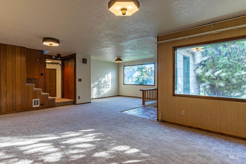 Photo of 537 N 6th Street, Payette, ID 83661 (MLS # 98964980)