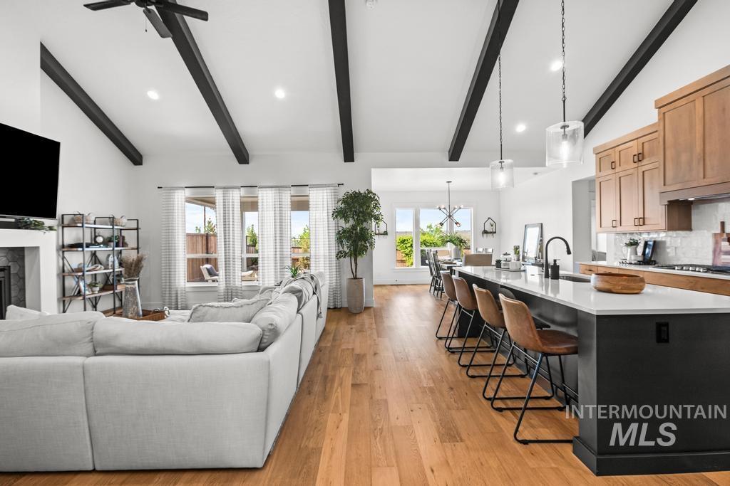 1292 W Capstone Drive