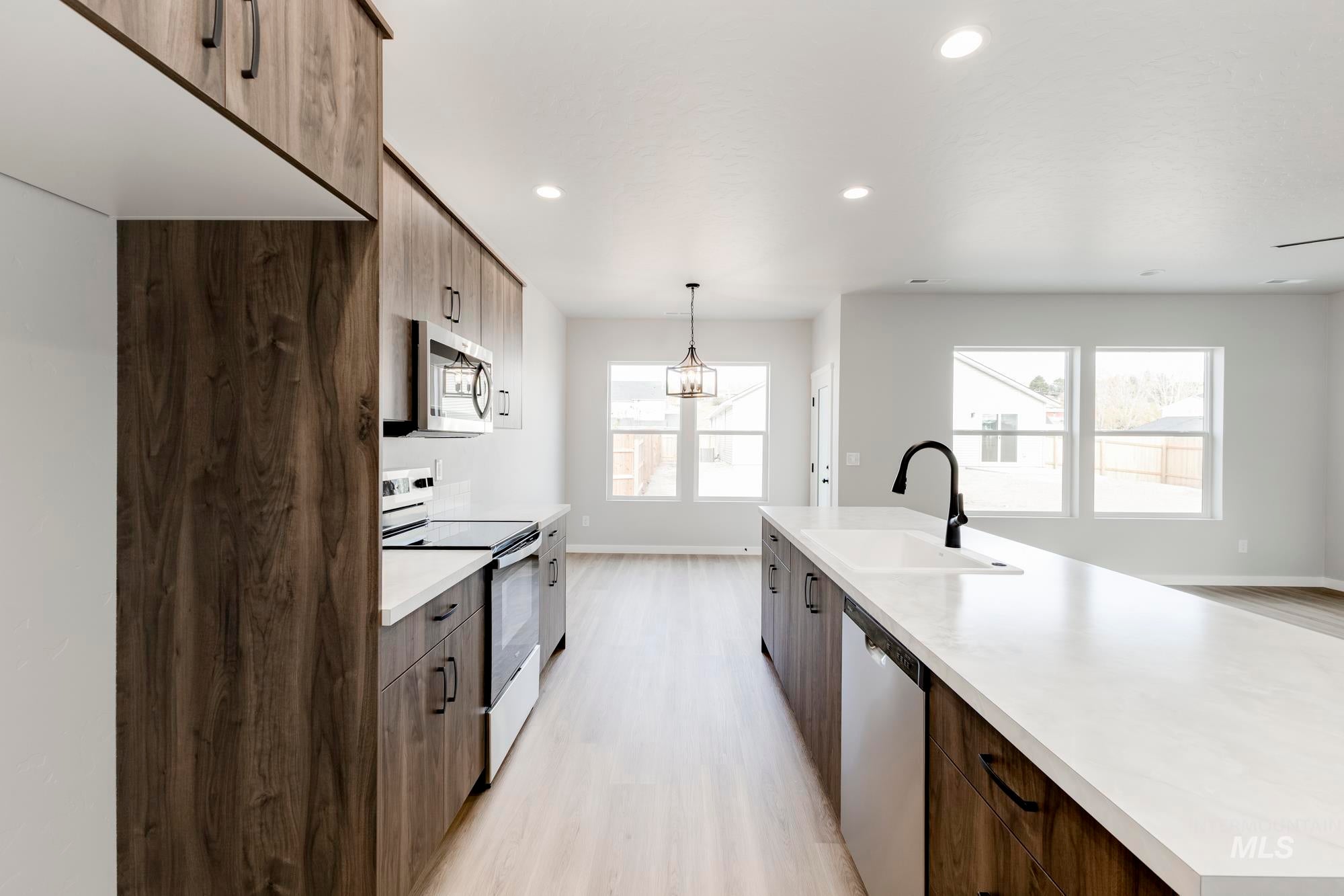 434 Aplomado Ct