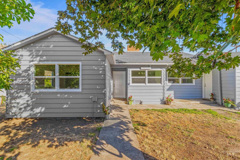 Photo of 164 State St, Juliaetta, ID 83535 (MLS # 98976511)