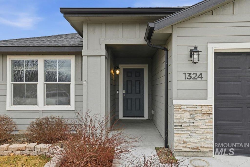 Photo of 1324 Gold St, Middleton, ID 83644 (MLS # 98974709)