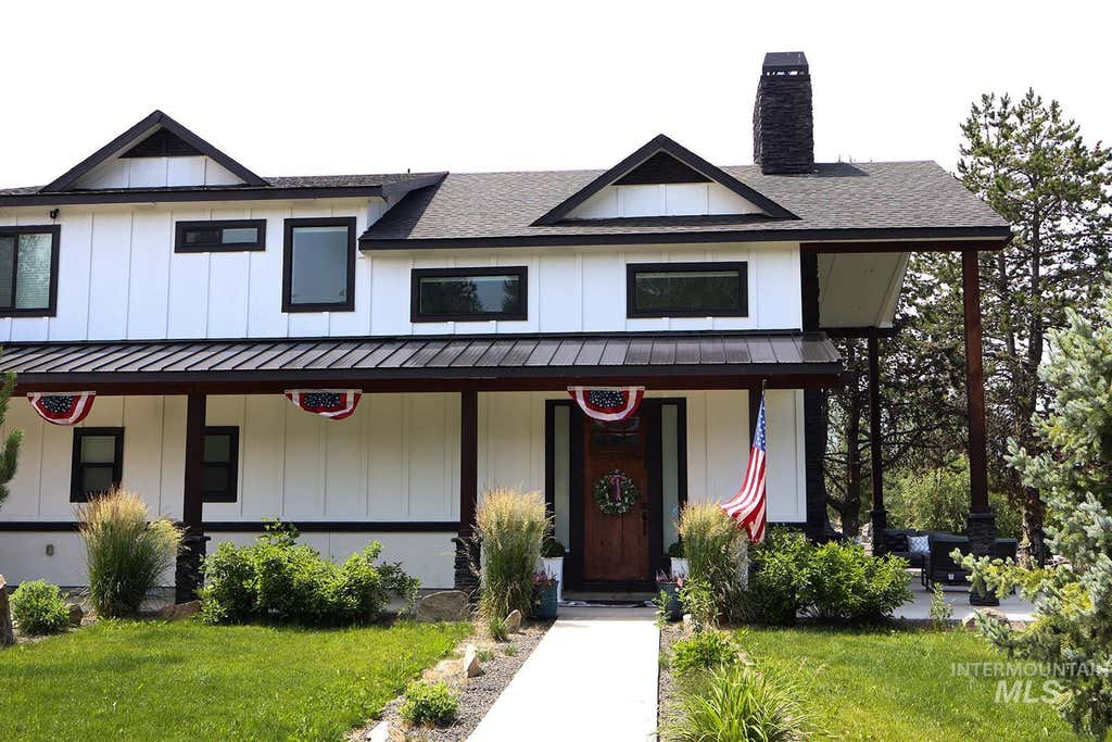Photo of 12941 Spring Valley, Donnelly, ID 83615 (MLS # 98996025)