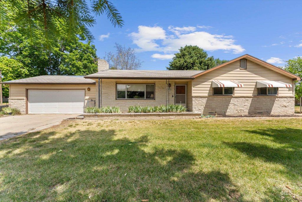 Photo of 11764 Moss Ln, Nampa, ID 83651 (MLS # 98988307)
