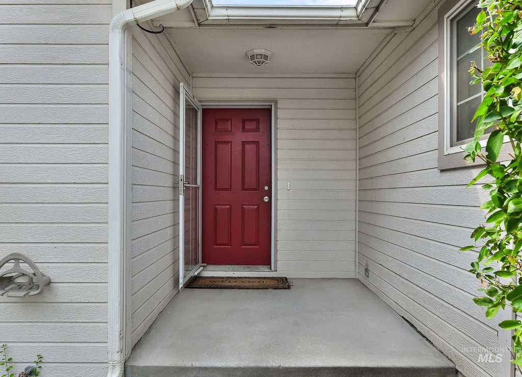 Photo of 510 Kyle St, Mountain Home, ID 83647 (MLS # 98996640)
