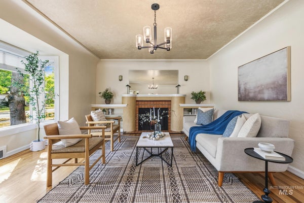 2306 W MADISON AVE, BOISE, ID 83702 - Image a5fb8d8926fa44f4b8ad95646f01f587/3054044167