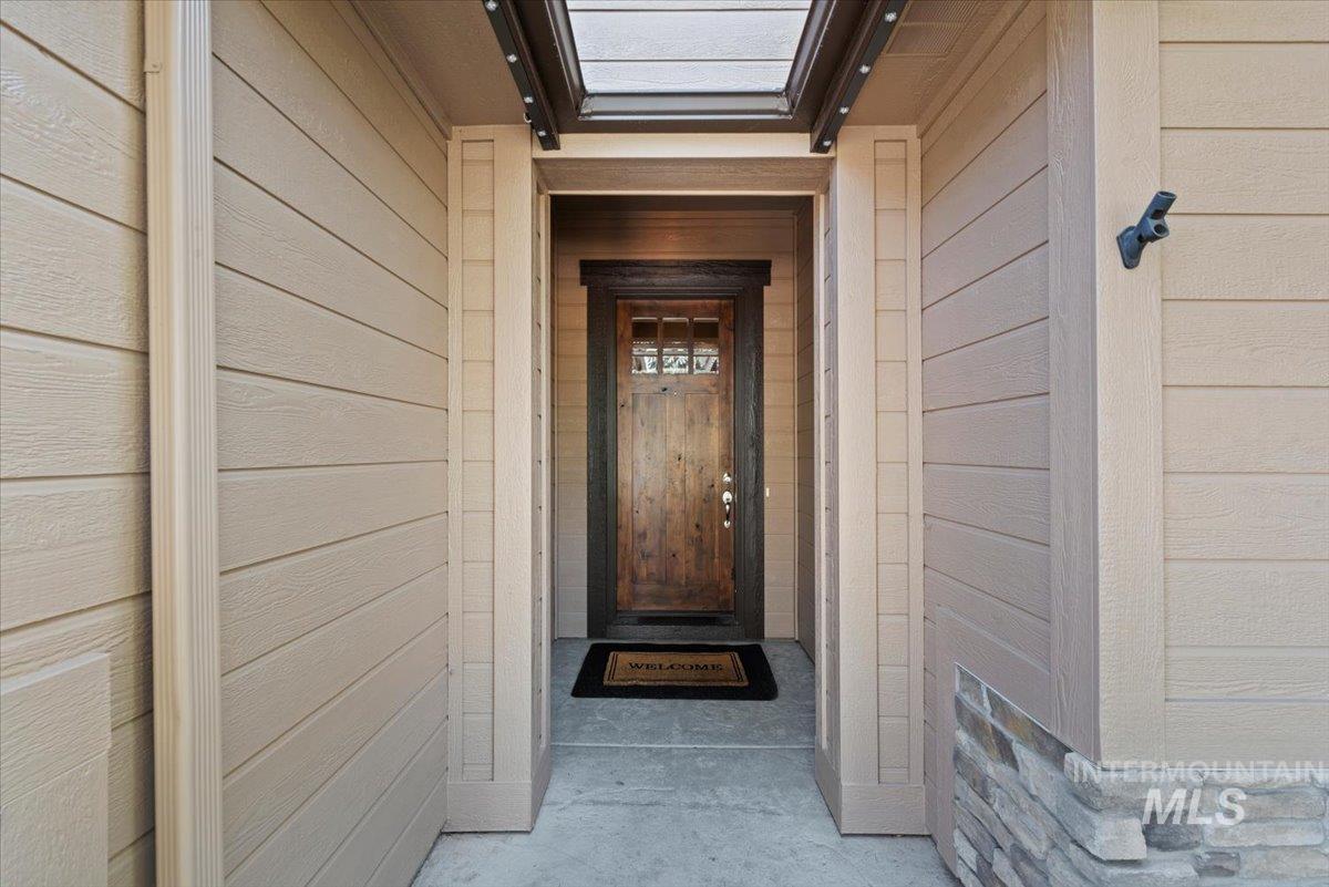 763 W Laughton Dr.