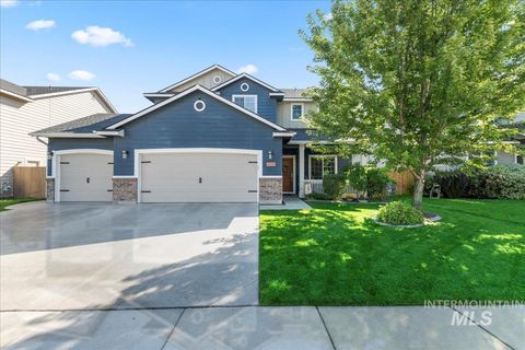 Photo of 5374 N Diamond Creek Ave, Meridian, ID 83646 (MLS # 98960646)