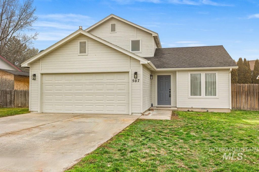 Photo of 507 Meadowlark Street, Caldwell, ID 83607 (MLS # 98971954)