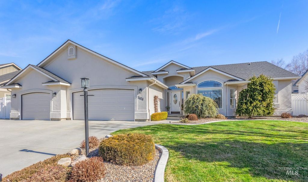 Photo of 2424 N Tangent Ave, Meridian, ID 83646 (MLS # 98976965)