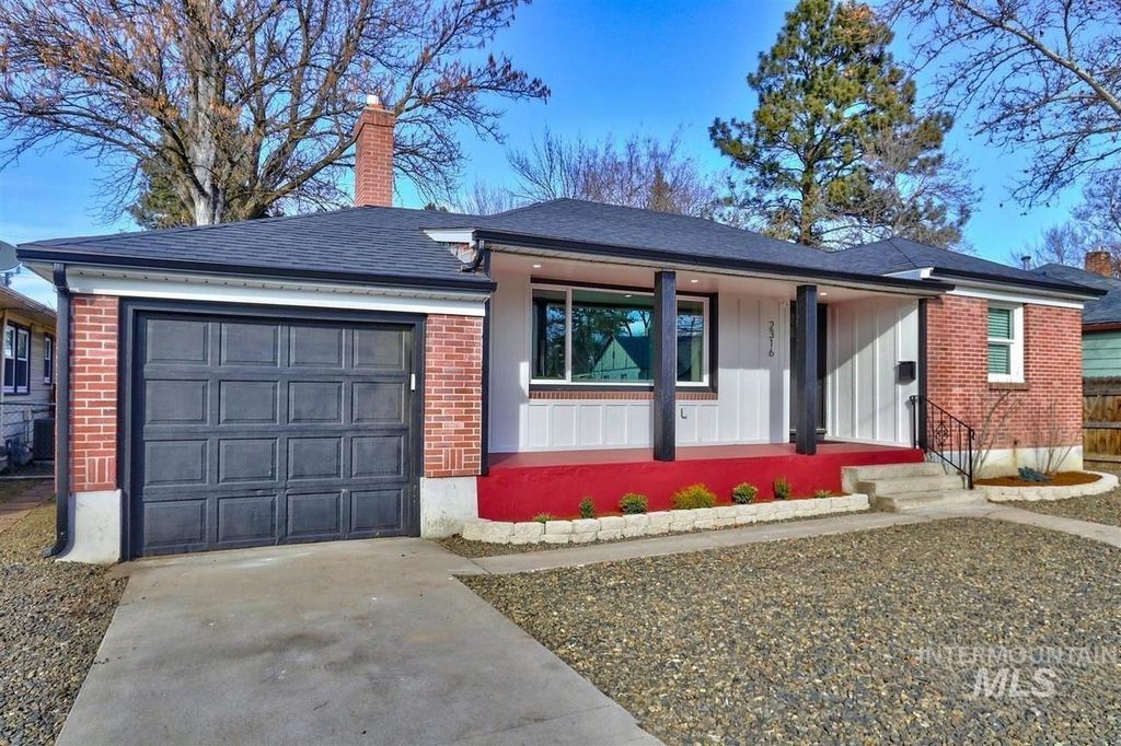 Photo of 2316 W Kootenai St, Boise, ID 83705 (MLS # 98979123)
