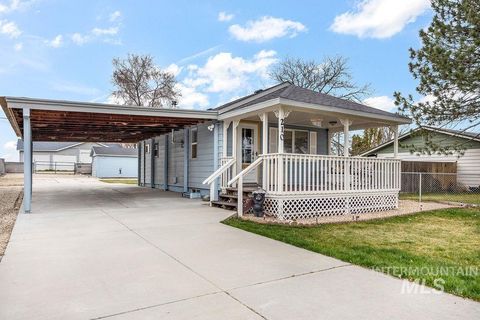 Photo of 210 Carrie Rex Ave, Melba, ID 83641 (MLS # 98977878)