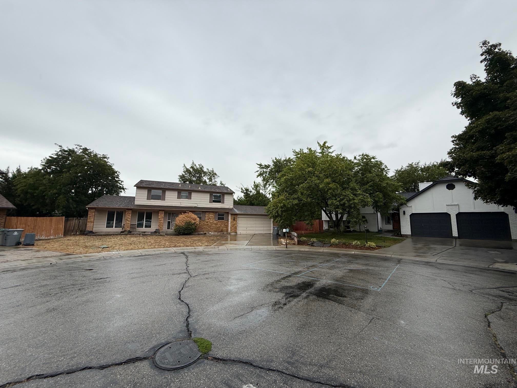 12082 W Edna