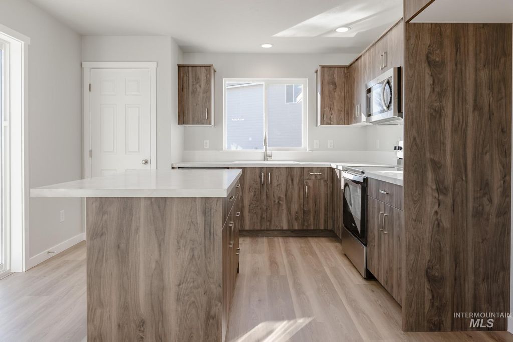 Photo of 7130 E Shields Dr, Nampa, ID 83687 (MLS # 98974807)