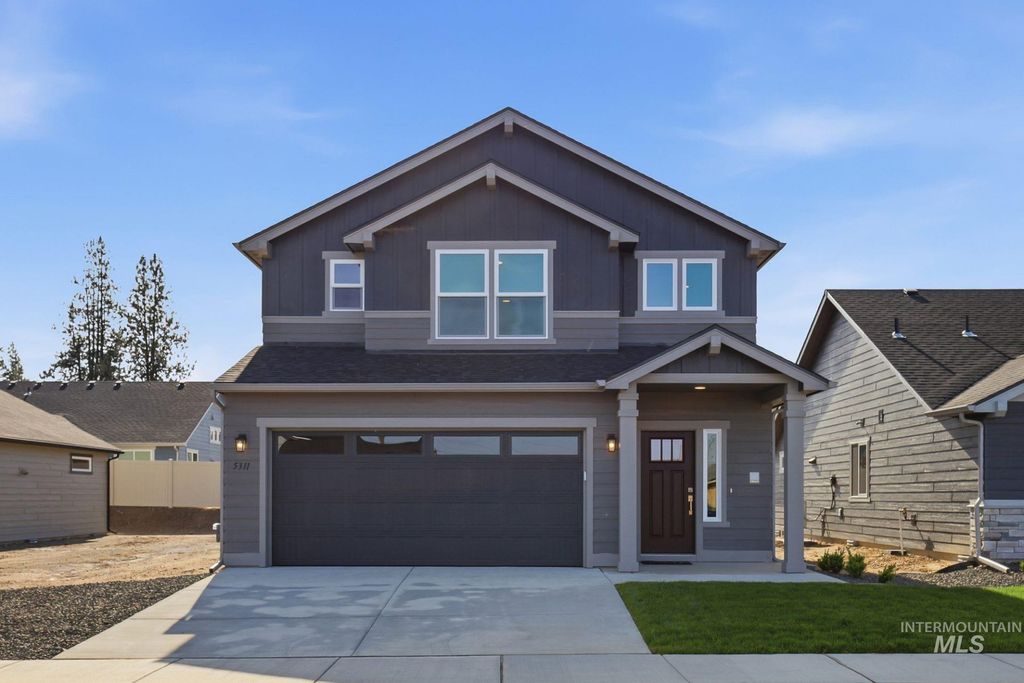 Photo of 705 SW Mendenhall St, Mountain Home, ID 83647 (MLS # 98988417)