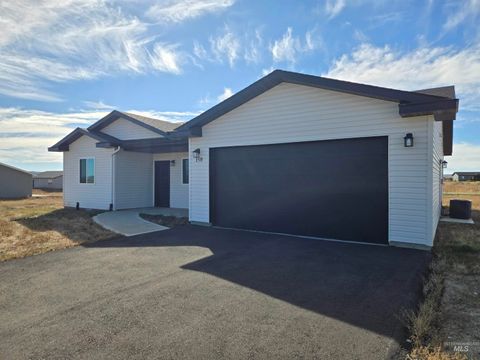 Photo of 150 Railroad Street, Fairfield, ID 83327 (MLS # 98966747)