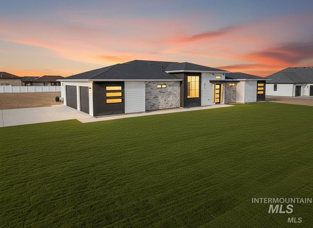 Photo of 3859 3570 E, Kimberly, ID 83341 (MLS # 98969581)