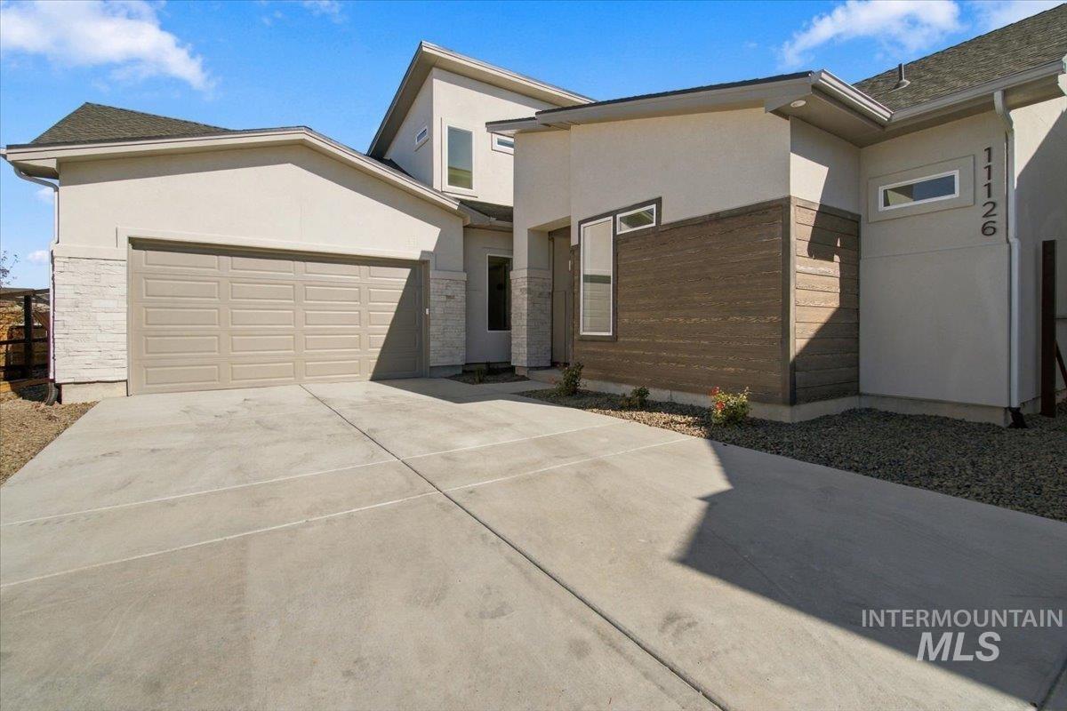 11126 S Corballis Ln.