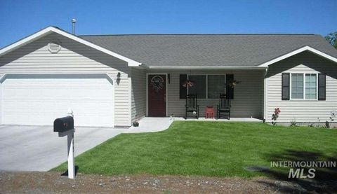 445 Hansen Ave Burley ID 83318