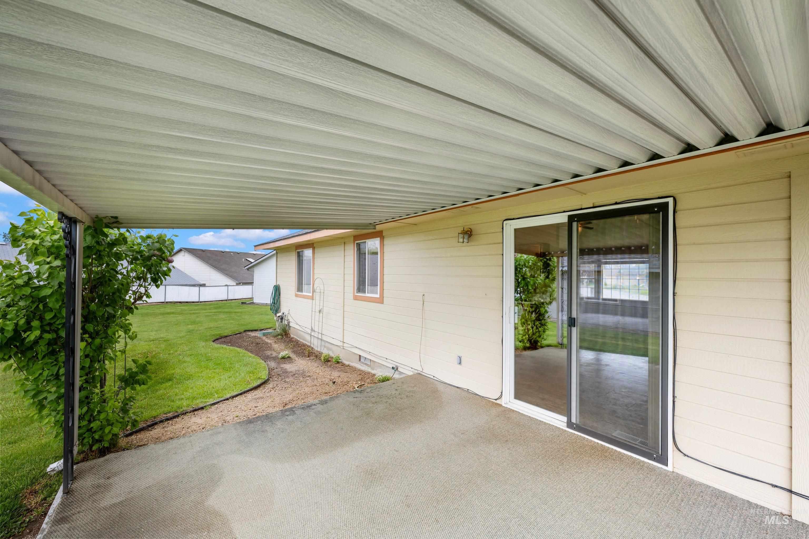 819 N Bristol Street