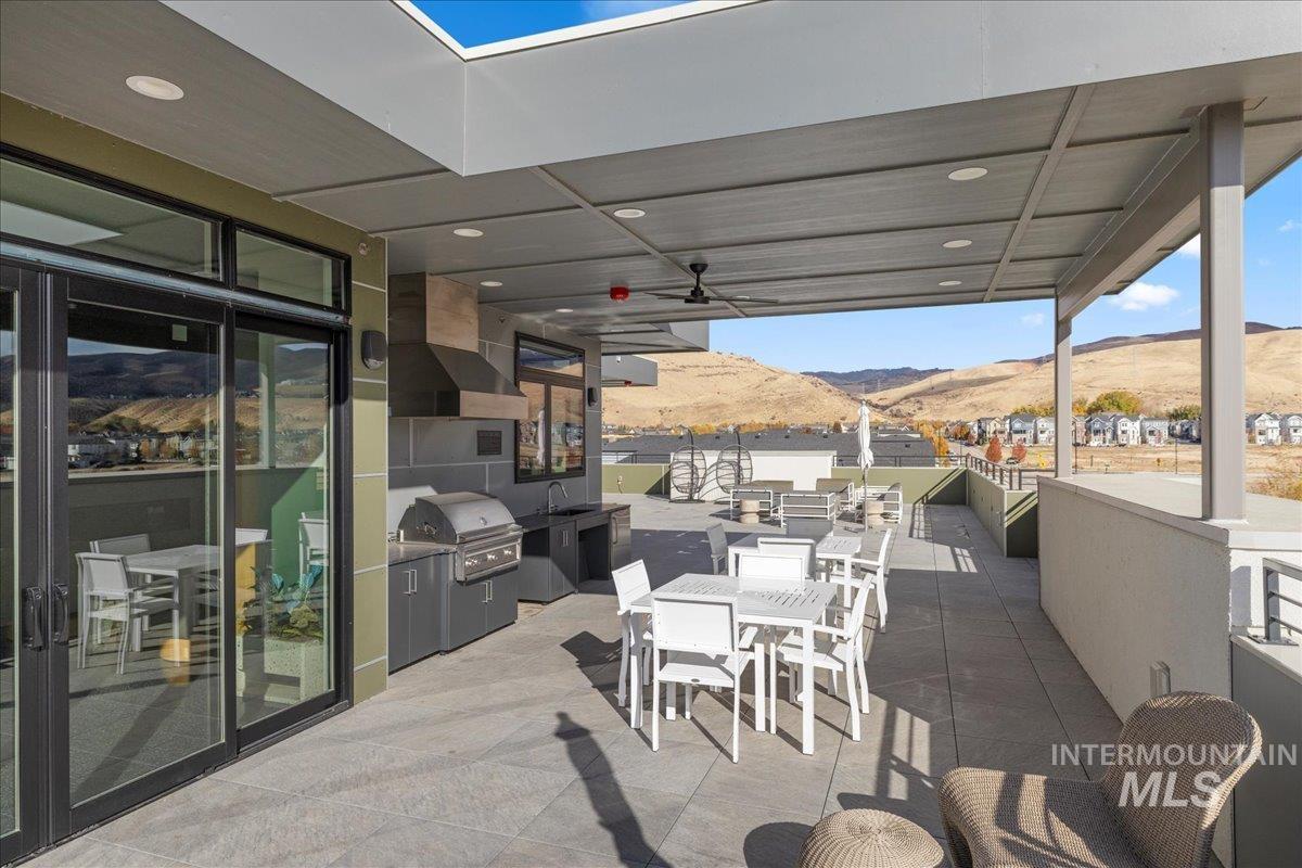 Boise, Idaho 83716, United States, ,1 BathroomBathrooms,Residential,Pending,34314