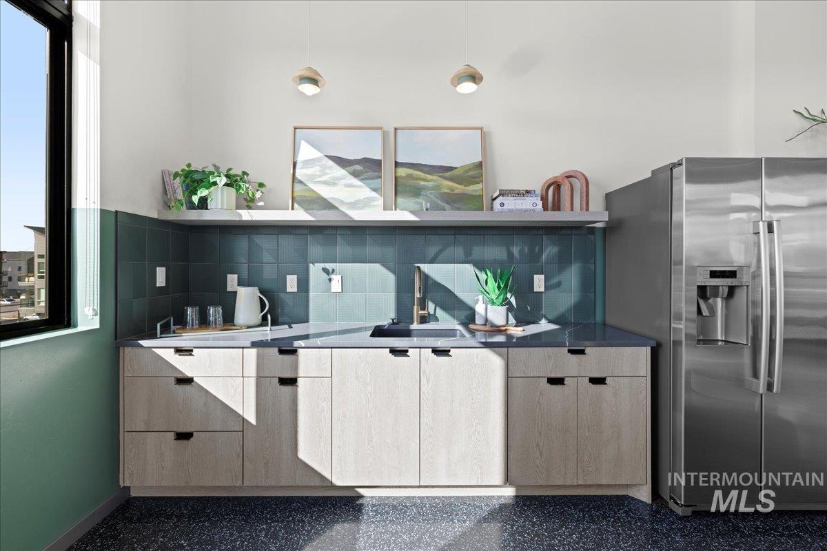 Boise, Idaho 83716, United States, ,1 BathroomBathrooms,Residential,Pending,34314