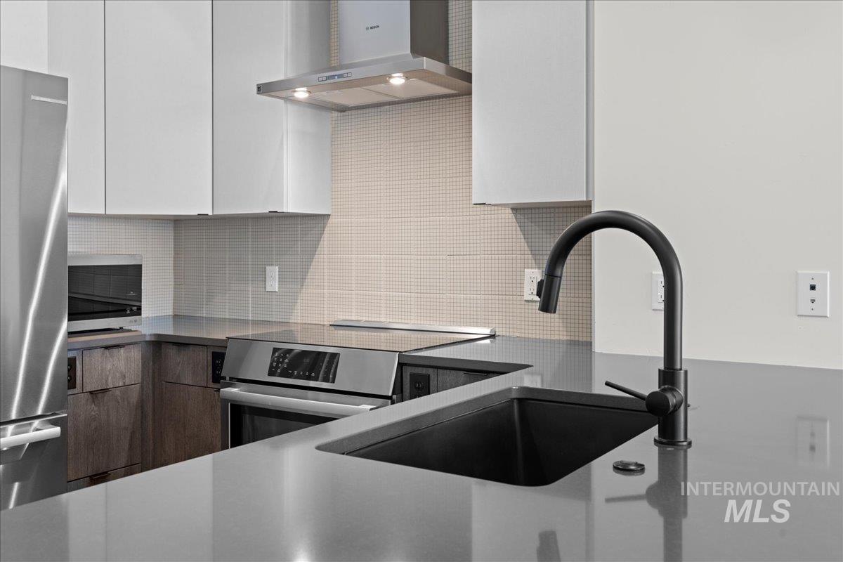 Boise, Idaho 83716, United States, ,1 BathroomBathrooms,Residential,Pending,34314