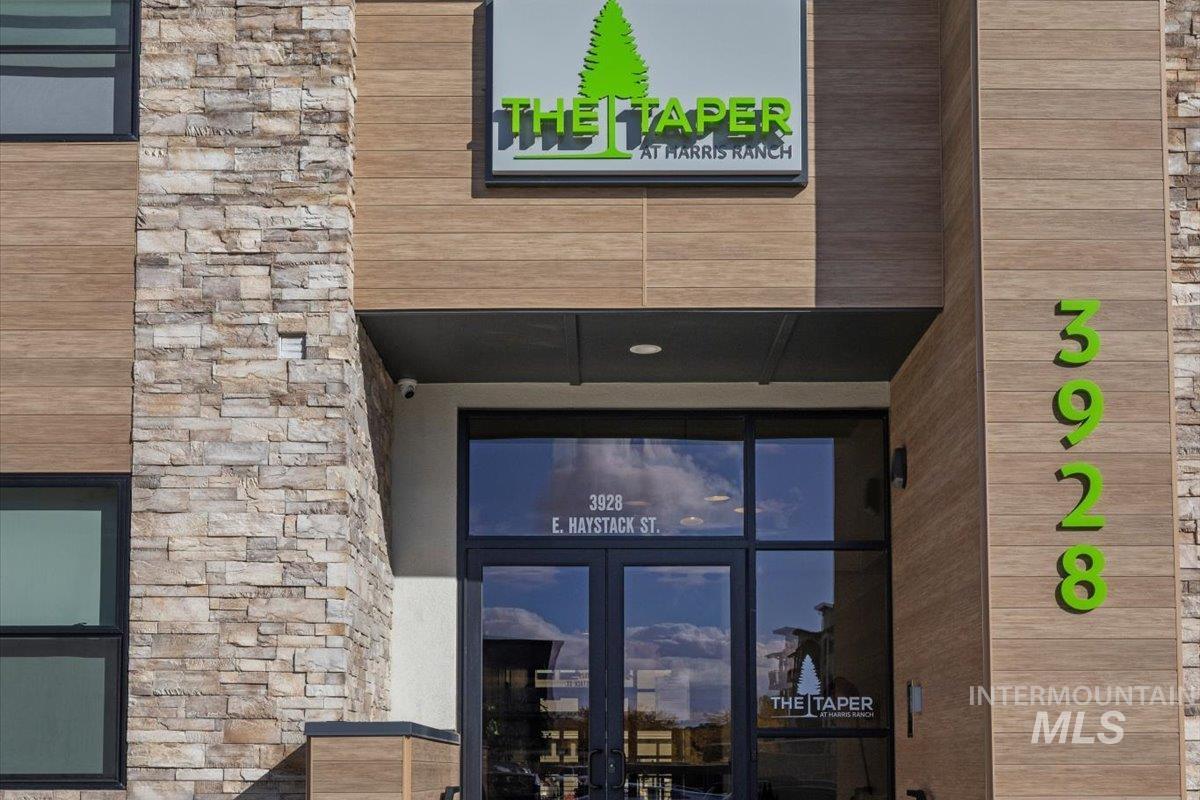 Boise, Idaho 83716, United States, ,1 BathroomBathrooms,Residential,Pending,34314