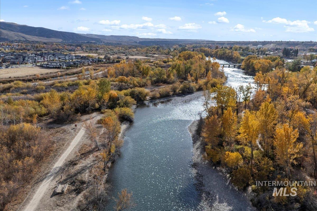 Boise, Idaho 83716, United States, ,1 BathroomBathrooms,Residential,Pending,34314