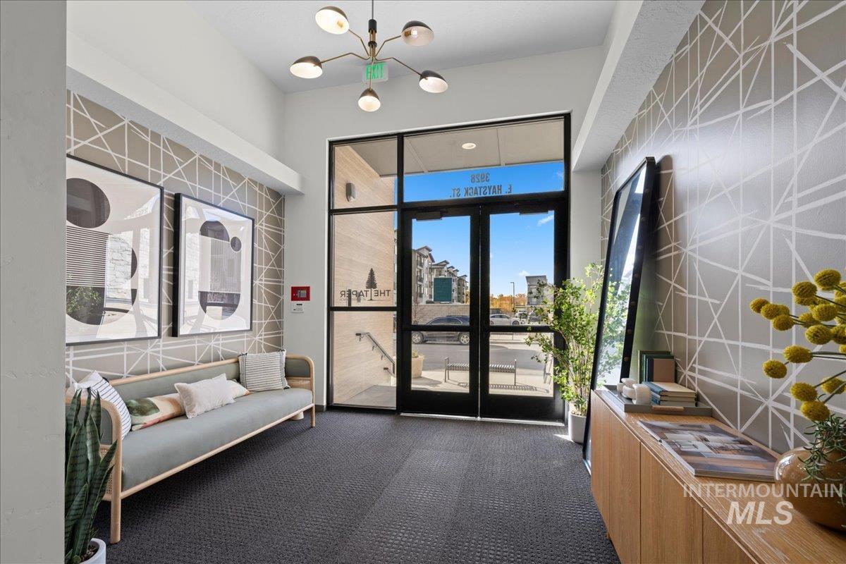 Boise, Idaho 83716, United States, ,1 BathroomBathrooms,Residential,Pending,34314