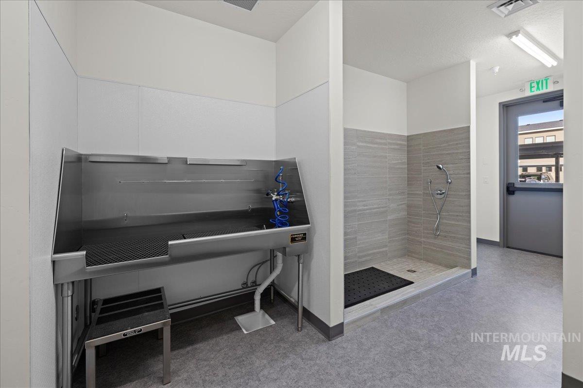 Boise, Idaho 83716, United States, ,1 BathroomBathrooms,Residential,Pending,34314