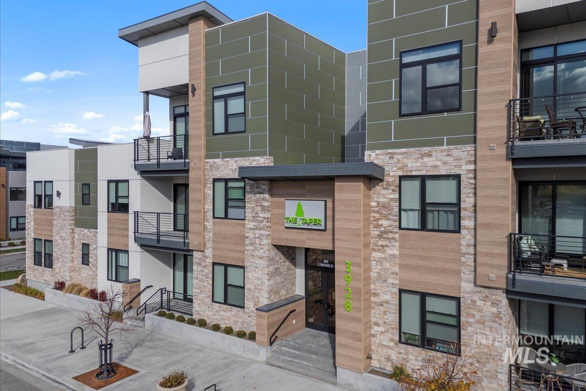 Boise, Idaho 83716, United States, ,1 BathroomBathrooms,Residential,Pending,34314